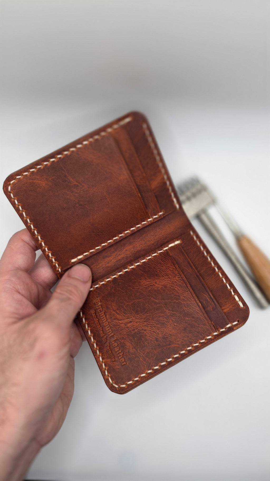 Horween Bifold Wallet, Cash Slot, Handmade Wallet, Vertical Wallet, Full Grain Leather, Personalized Wallet