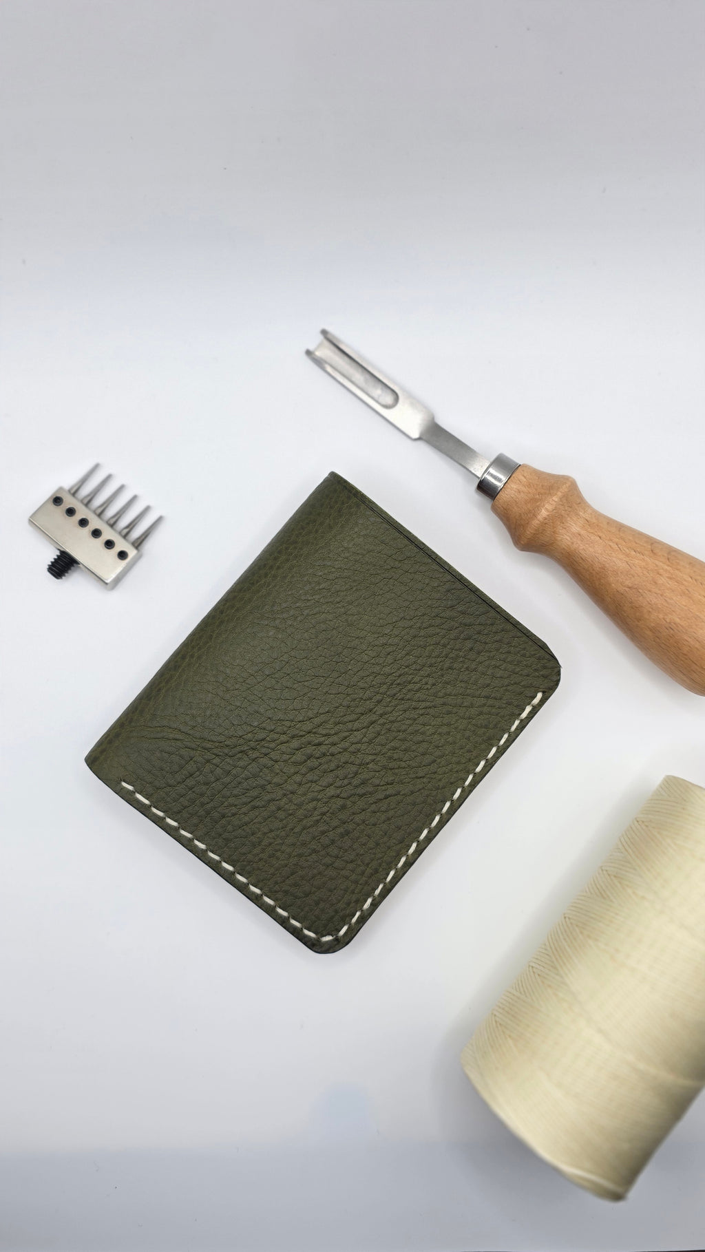 Minerva Box Vertical Wallet, Handmade Wallet with Money Slot, Bifold Wallet,