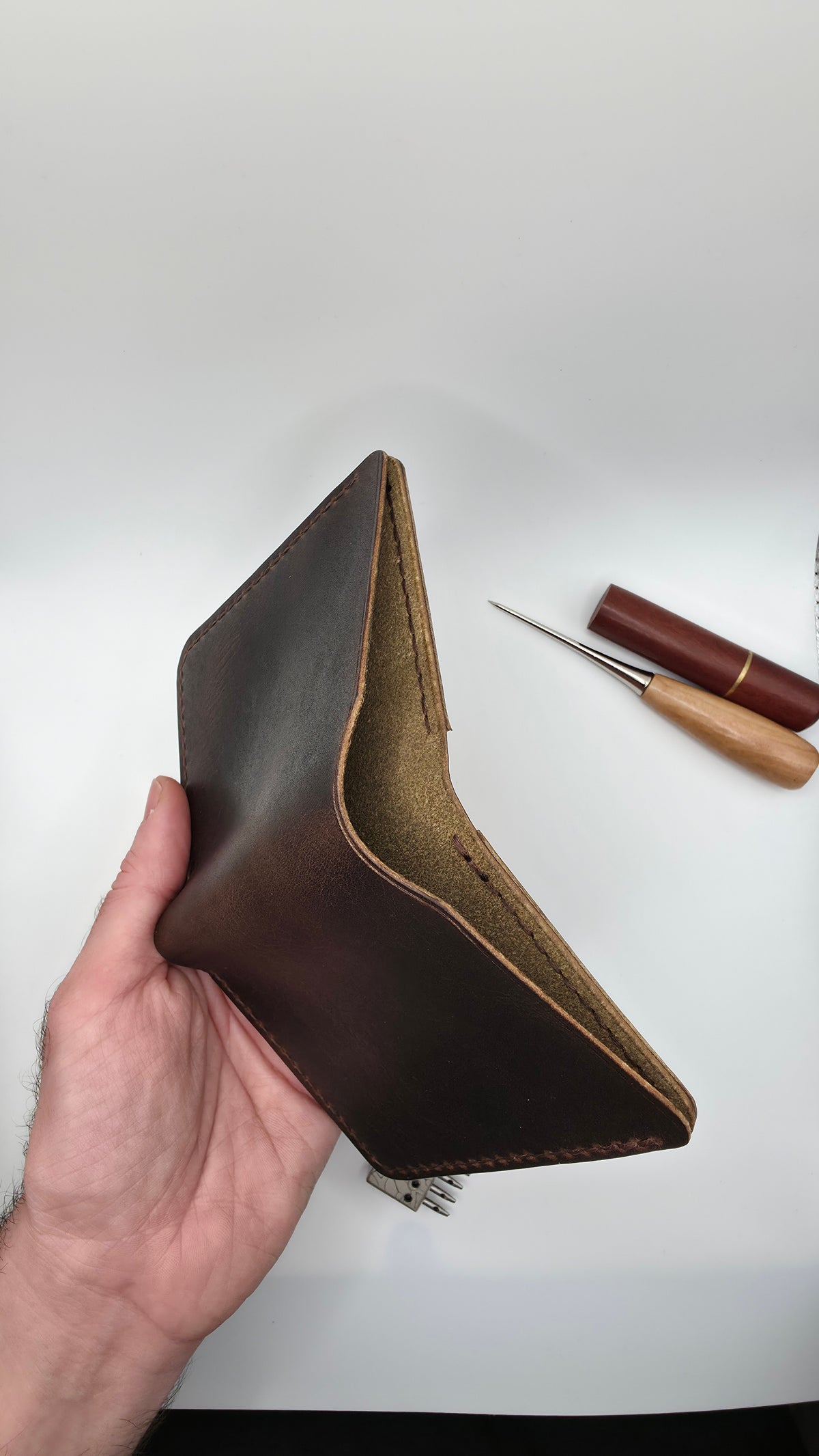 Horween Bifold Wallet, Cash Slot, Handmade Wallet, Vertical Wallet, Full Grain Leather