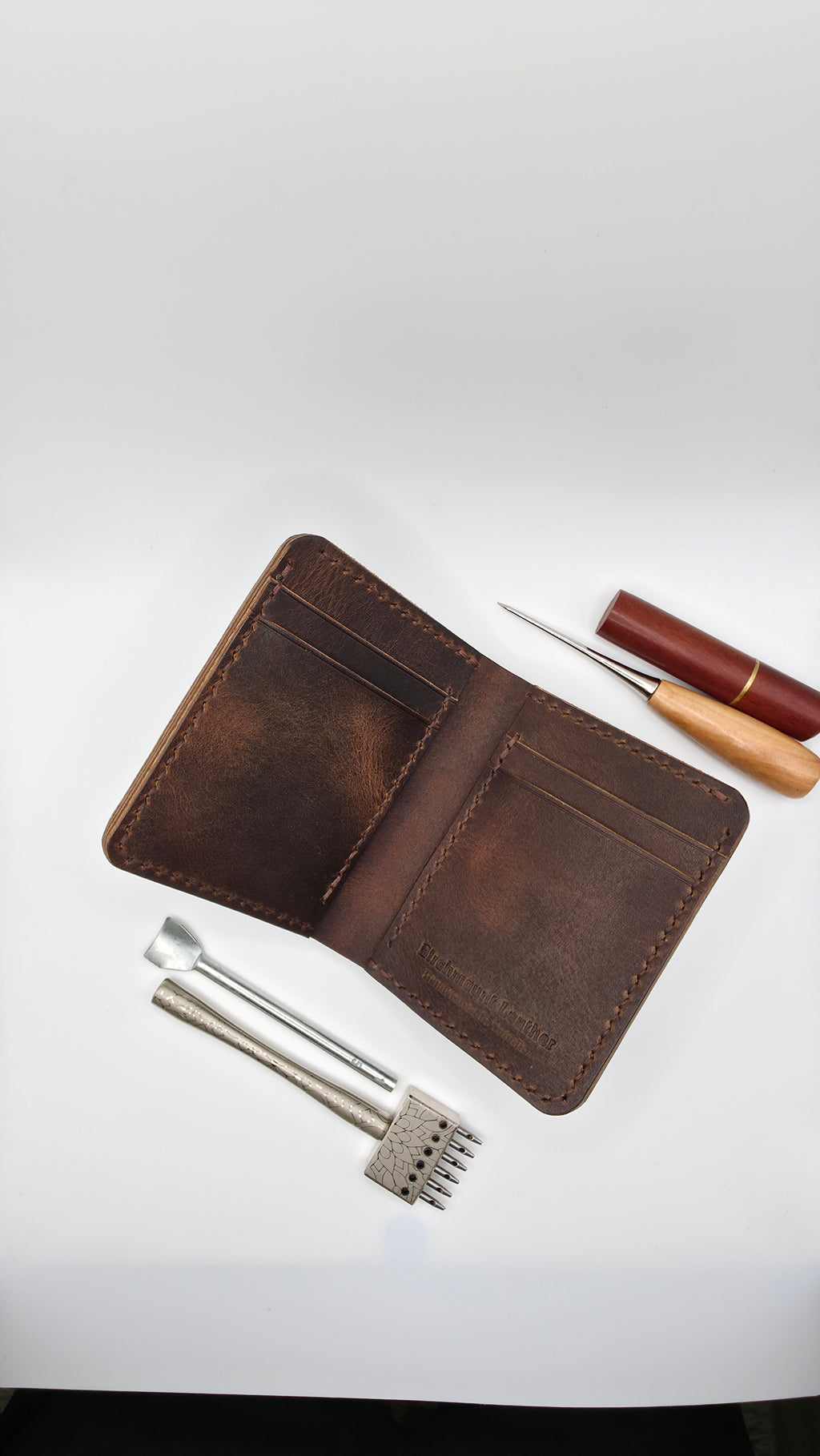 Horween Bifold Wallet, Cash Slot, Handmade Wallet, Vertical Wallet, Full Grain Leather
