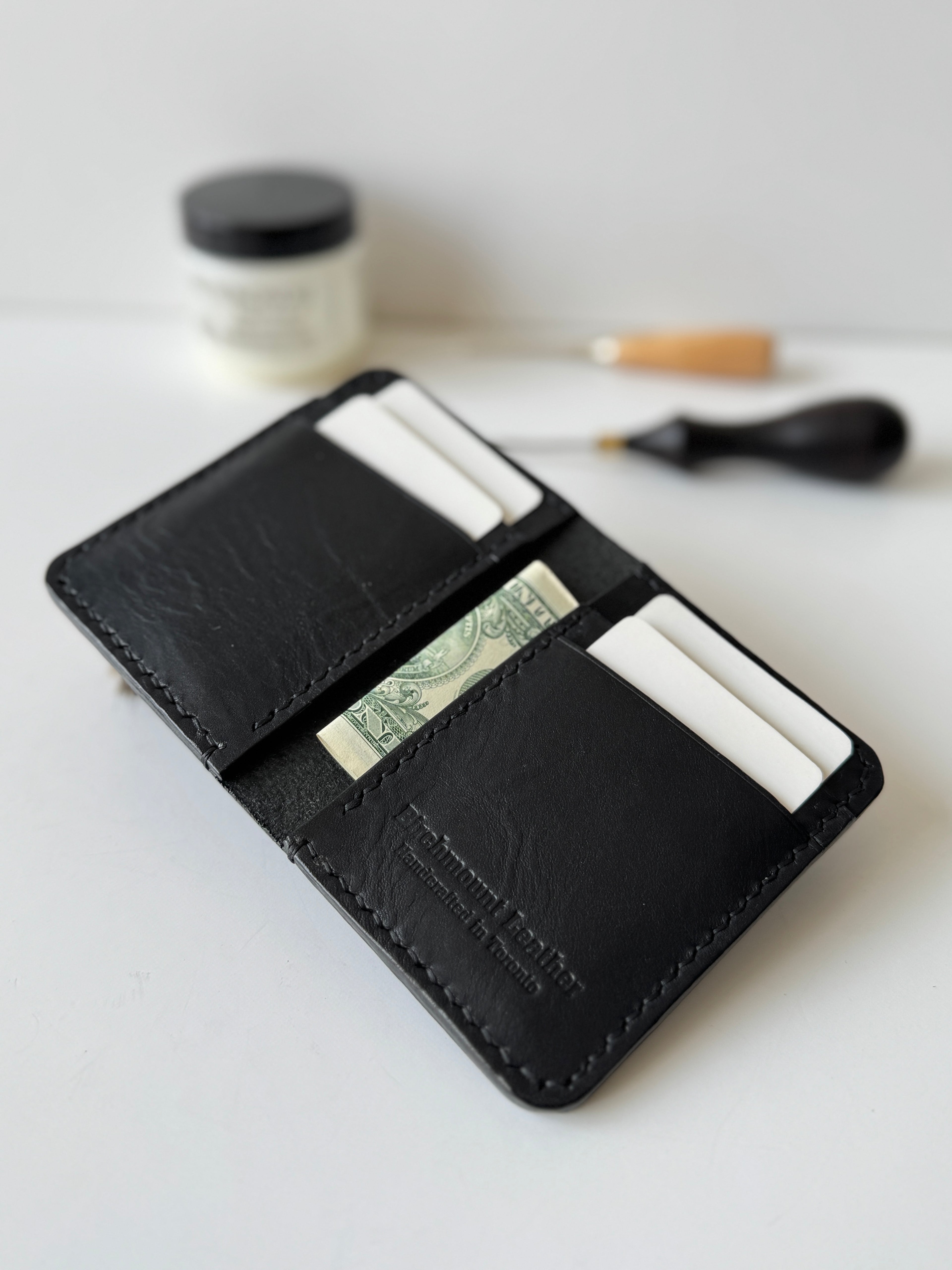 Dundas Vertical Bifold Wallet / Horween Leather