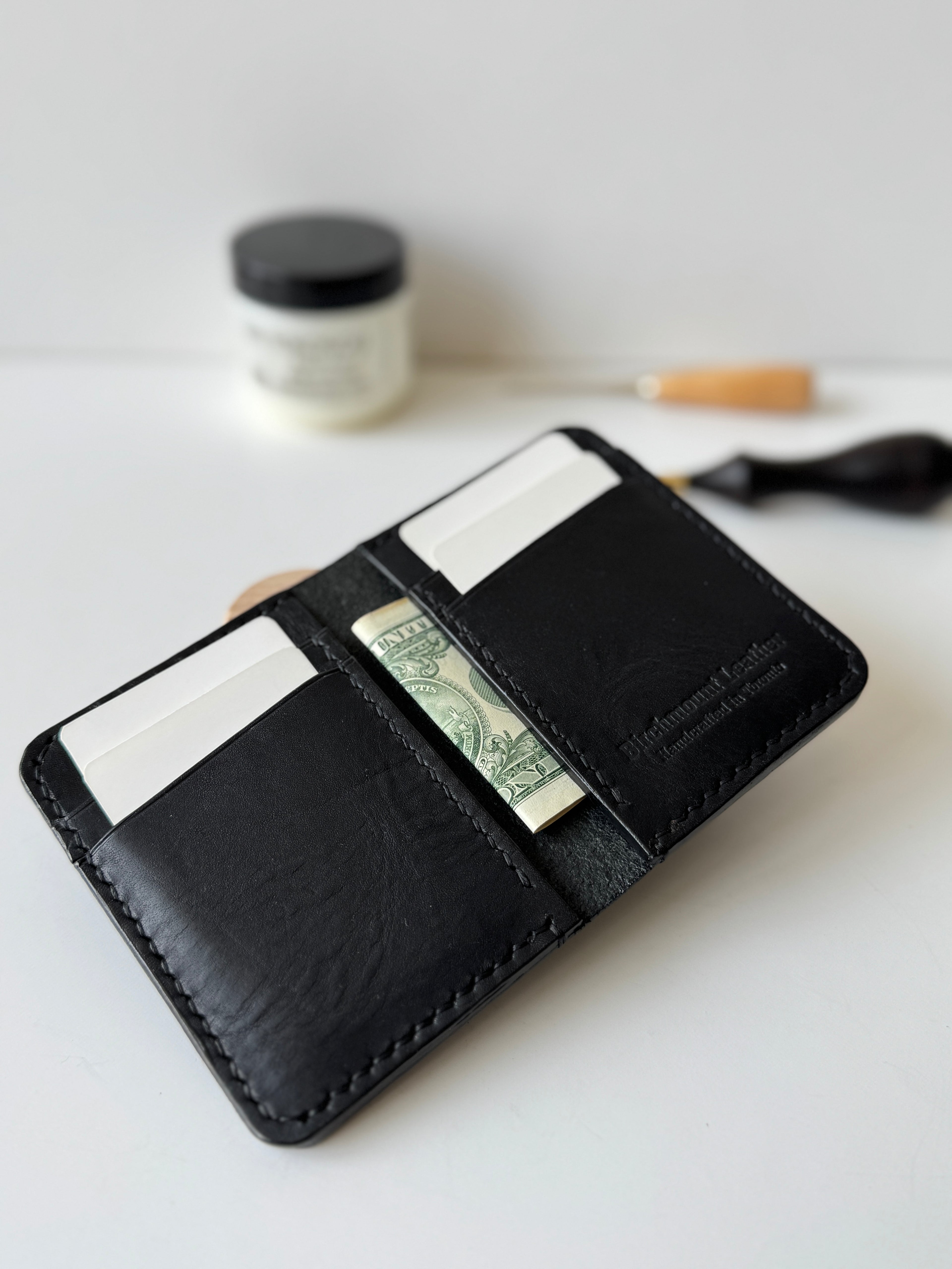 Dundas Vertical Bifold Wallet / Horween Leather