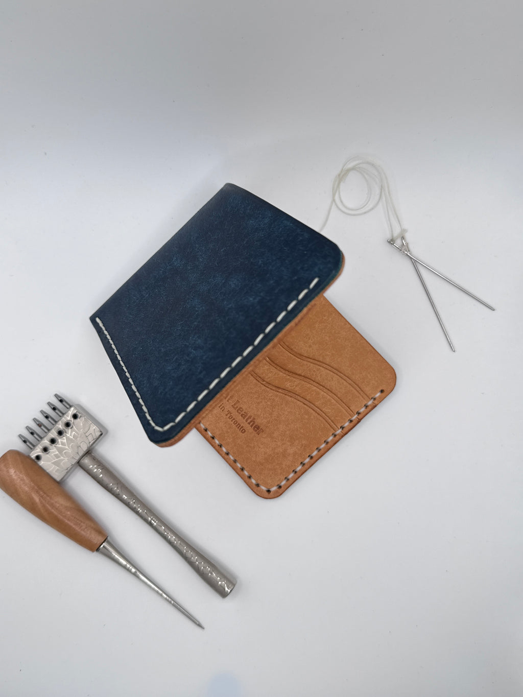 Pueblo Bifold Wallet, Classical Wallet, Full Grain Leather, Handmade Wallet